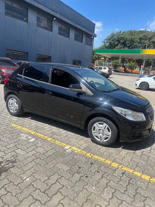 CHEVROLET ONIX 1.0 MPFI LT 8V FLEX 4P MANUAL CHEVROLET ONIX 1.0 MPFI LT 8V FLEX 4P MANUAL